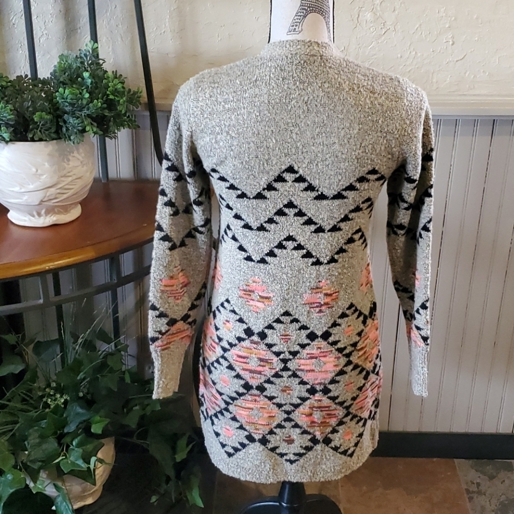 💞Super Nice Aztec Sweater - Picture 2 of 6